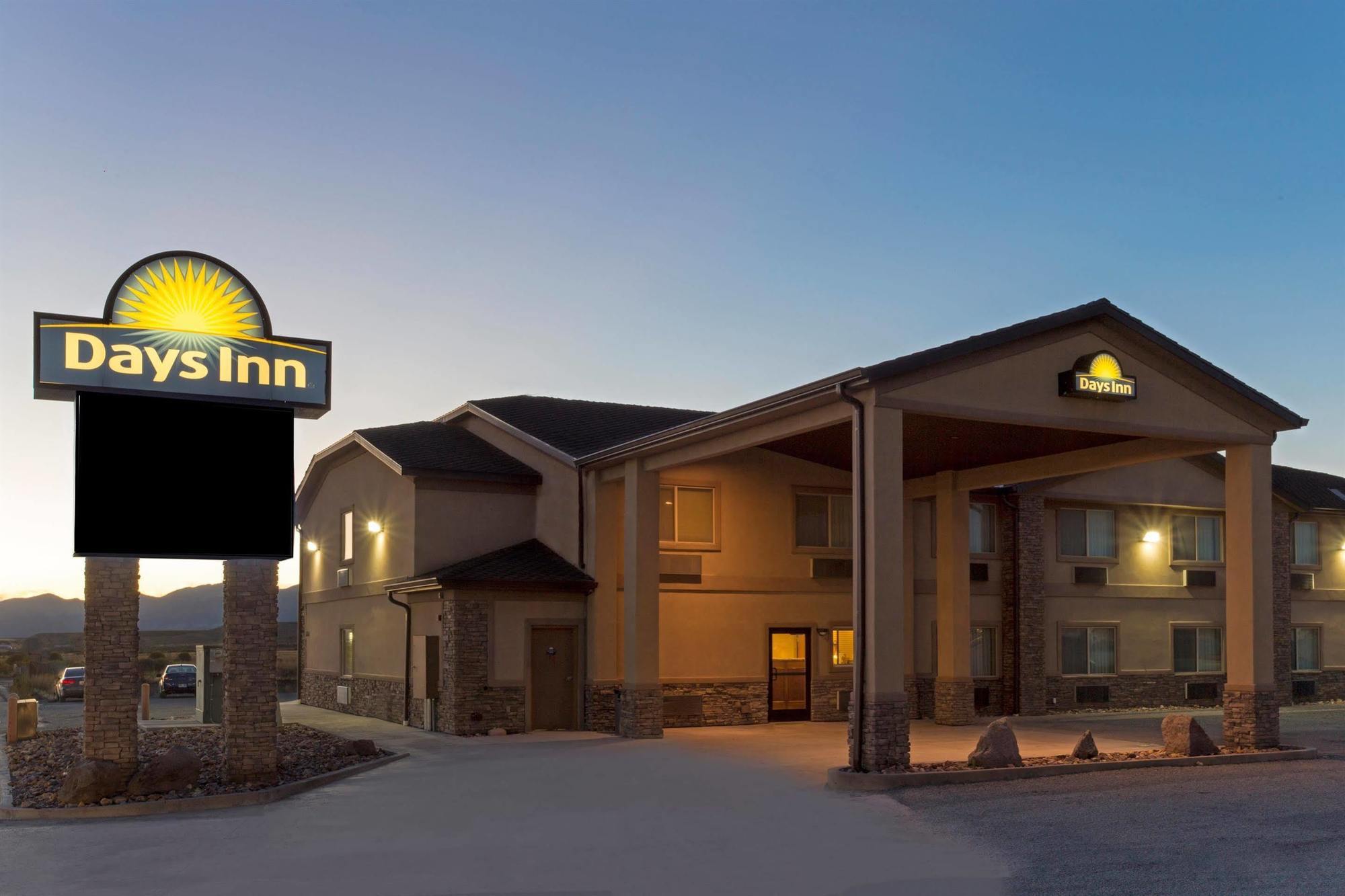 Days Inn By Wyndham Beaver Kültér fotó
